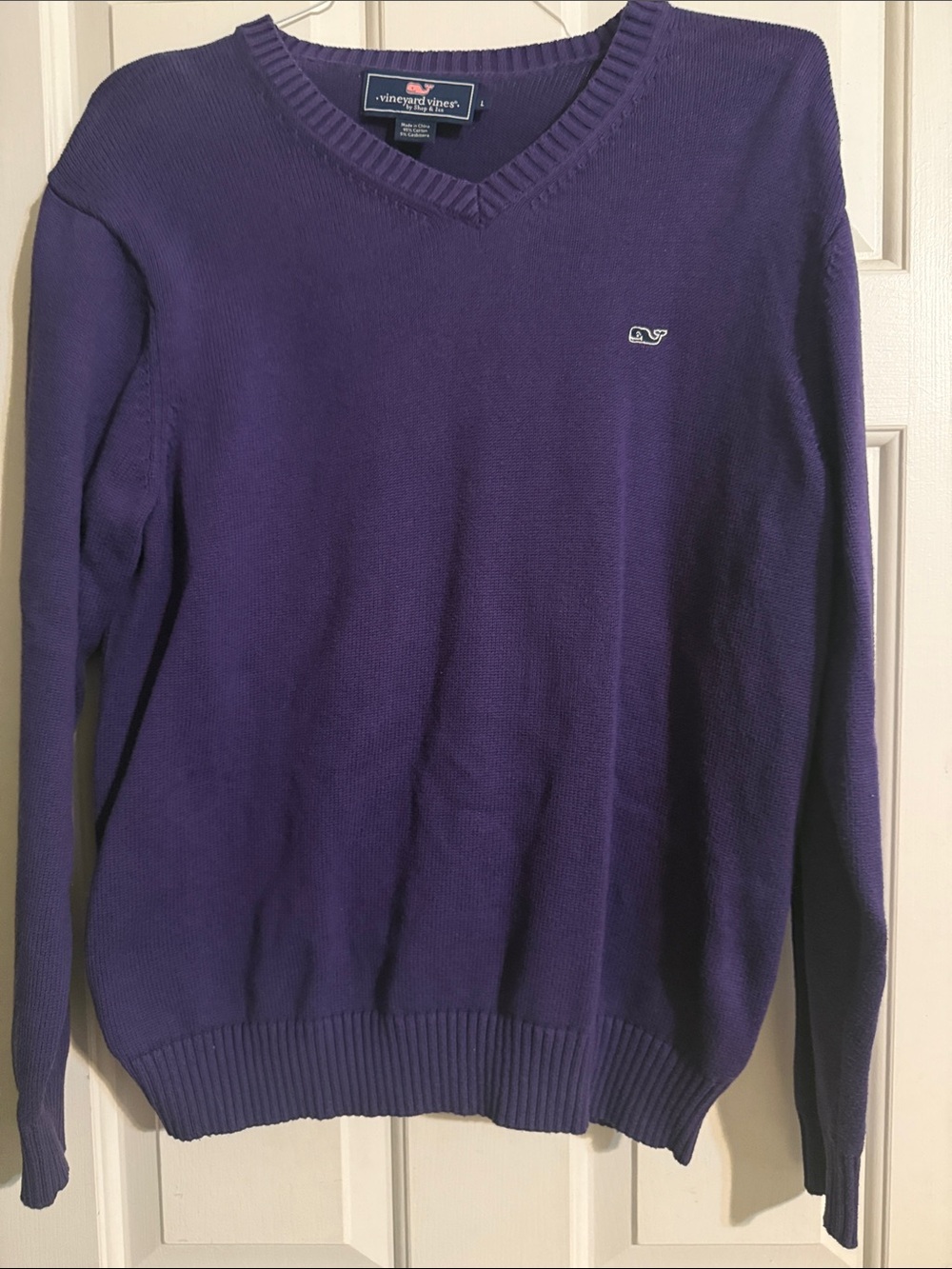 Vineyard Vines Men's V-Neck Sweater in Deep Purple size Large